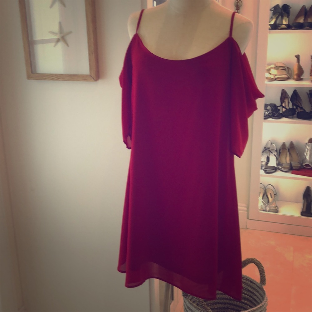 Classic lipstick red cold shoulder dress